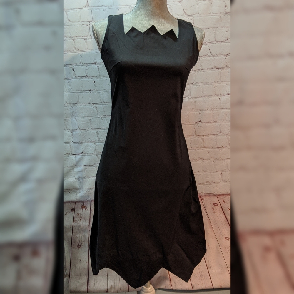 Femme de menages black dress